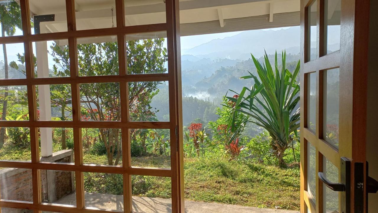Mountain Ecolodge Malang Extérieur photo